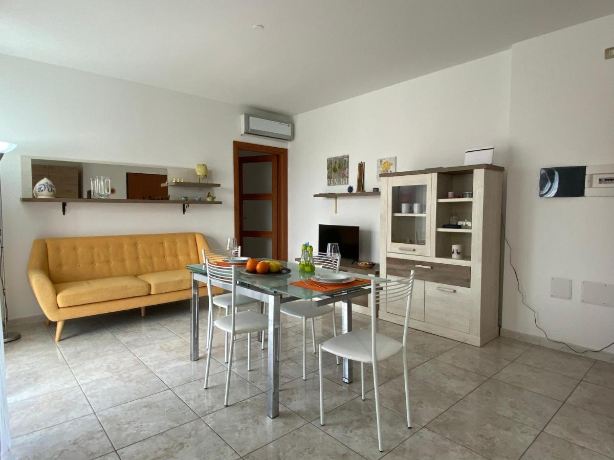 appartamento Porto Torres Esterno foto
